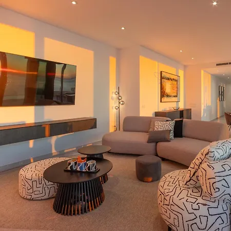 فيلة Aphrodite By Abahana Luxe *